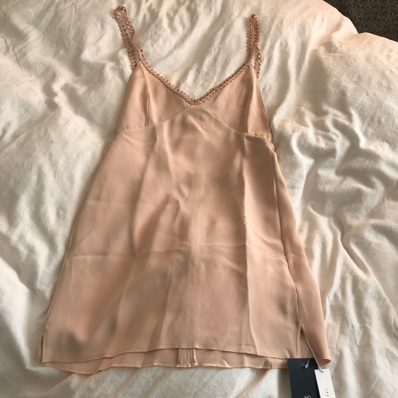 FINAL.NWT ARE YOU AM I Issi Dress - Picture 4 of 7